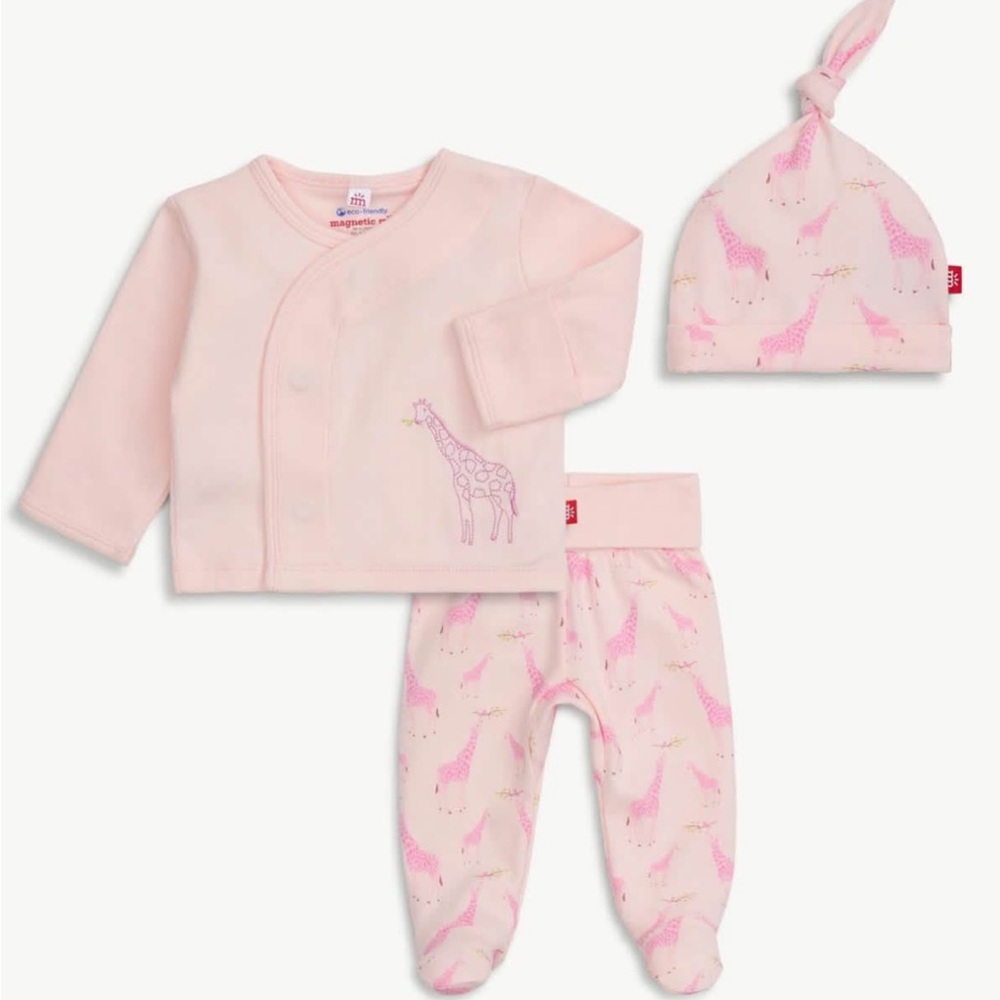 NWT Magnetic Me Take-Me-Home Matching Set for Premie